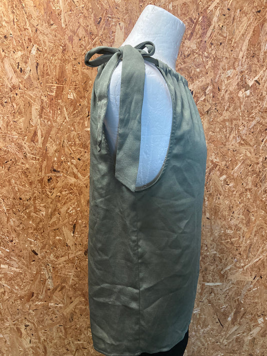 Top med bindedetalje str. S/M