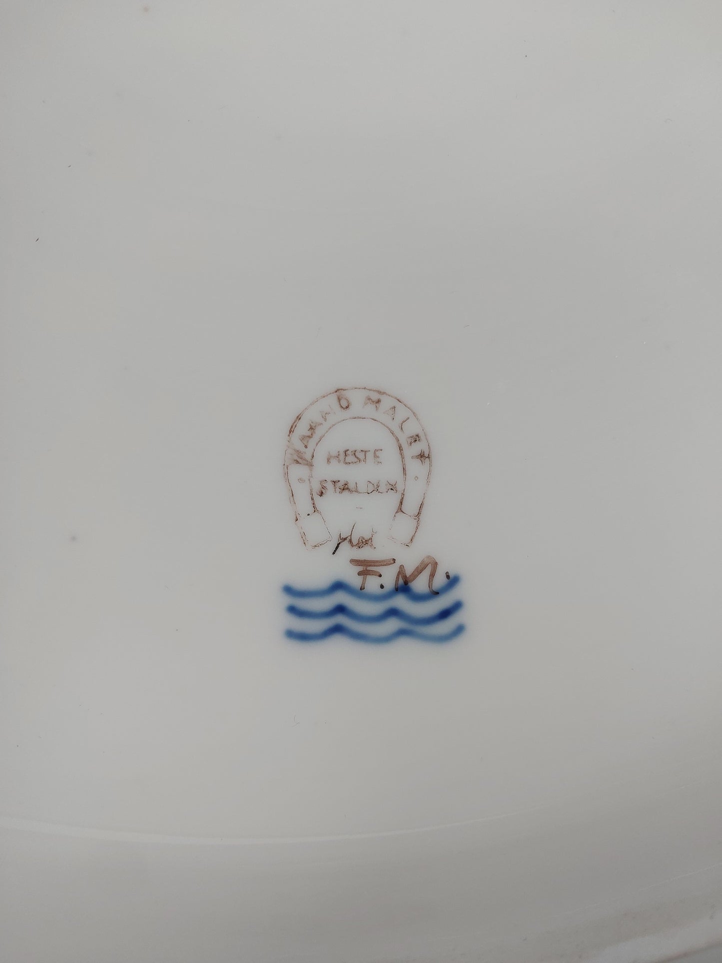 Royal Copenhagen terrin på fod