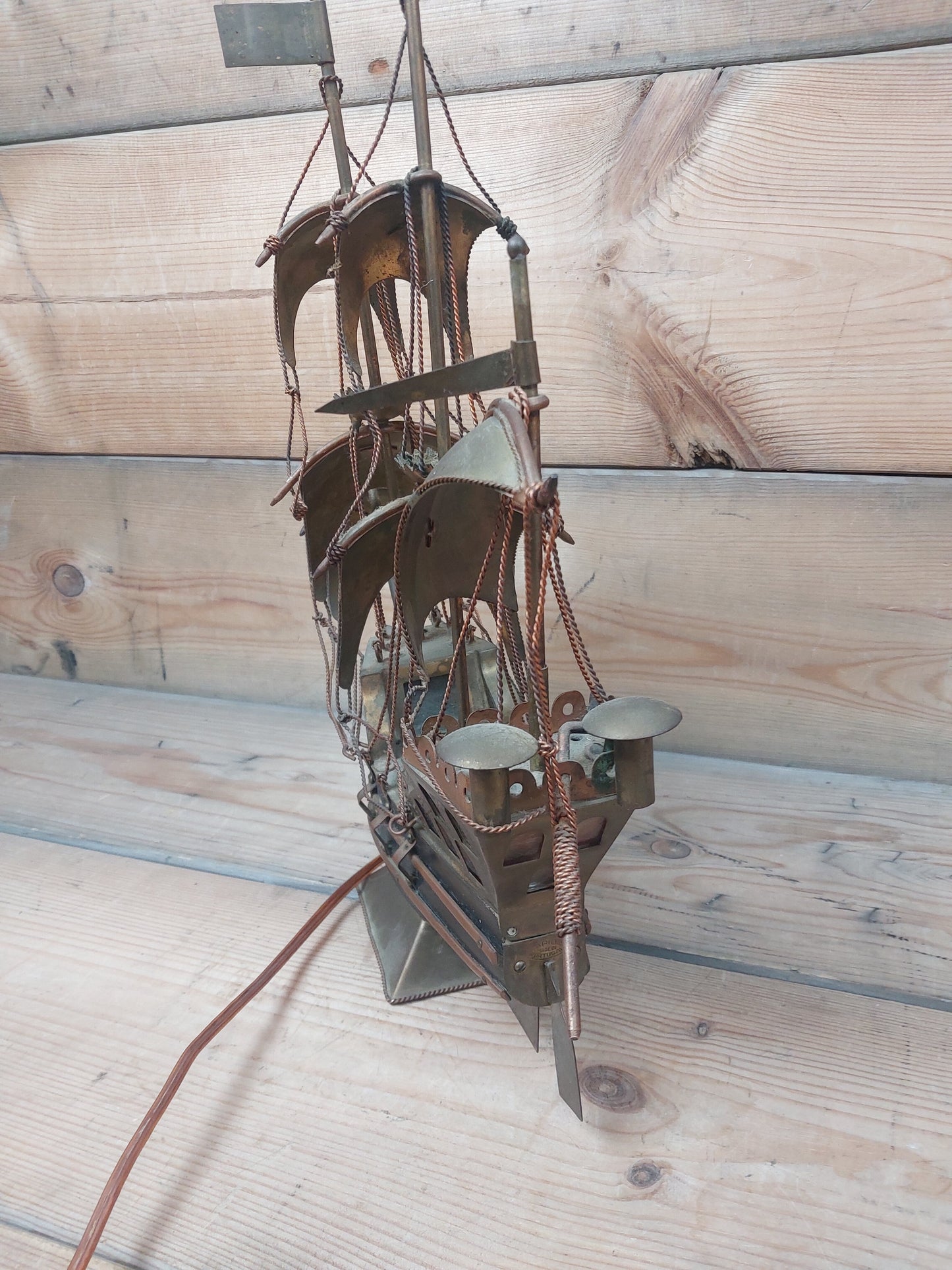 Lampe skib