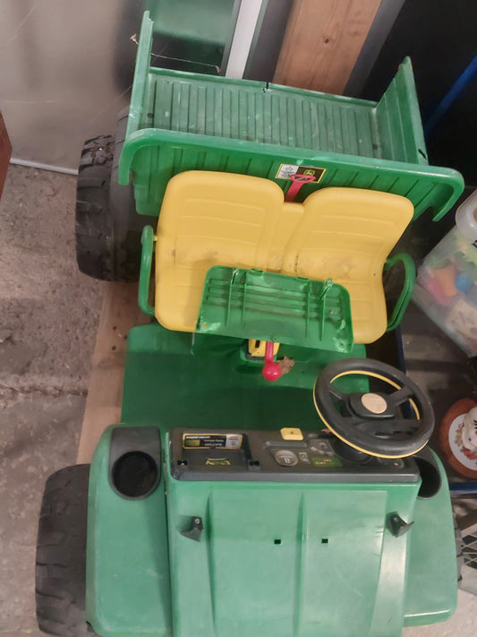 John Deere bil - Legetøj. OBS! Denne vare sendes ikke via GLS,