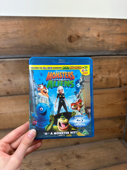 Blu Ray Monster vs Aliens