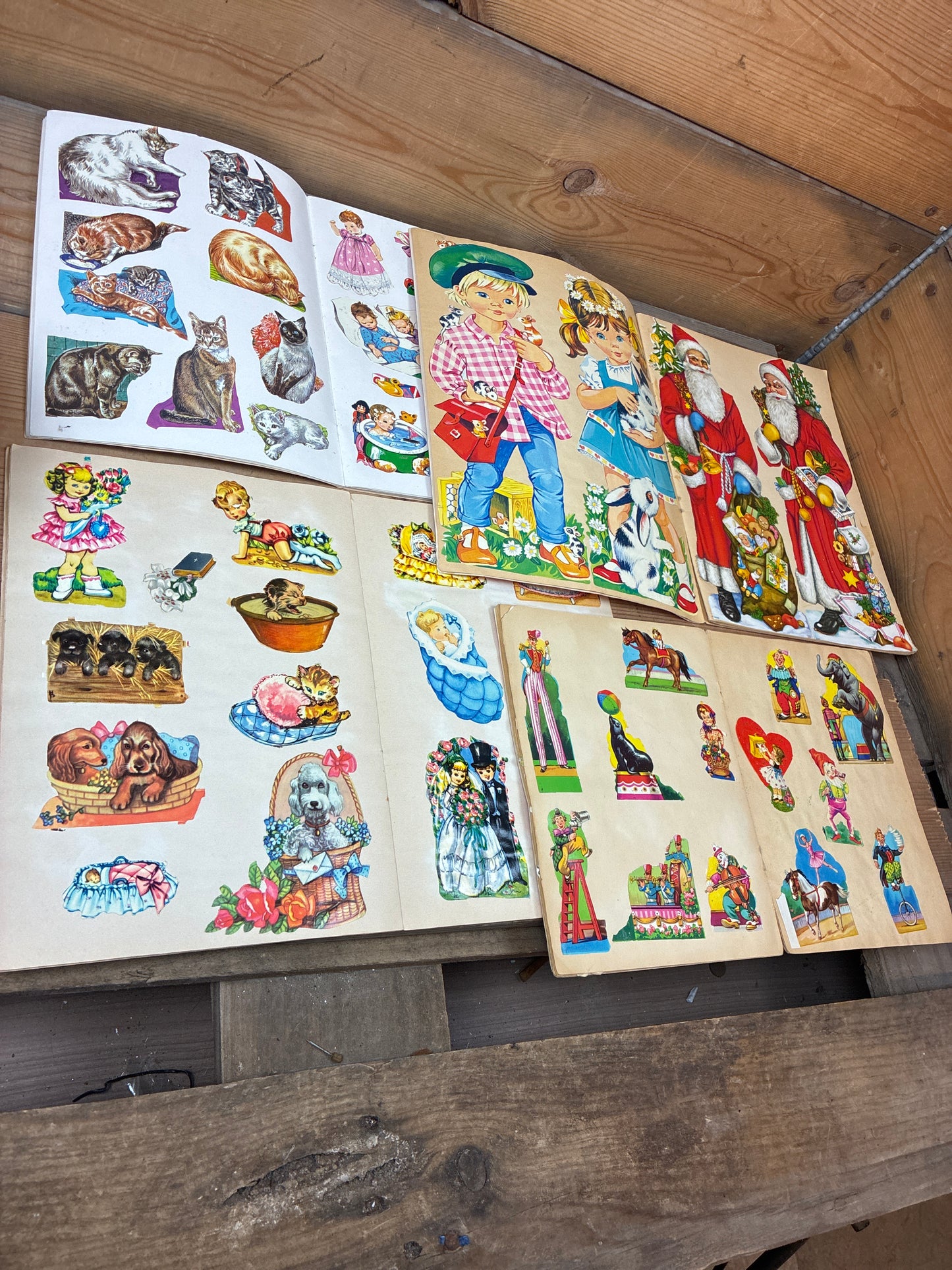 4 Hæfter med glansbilleder