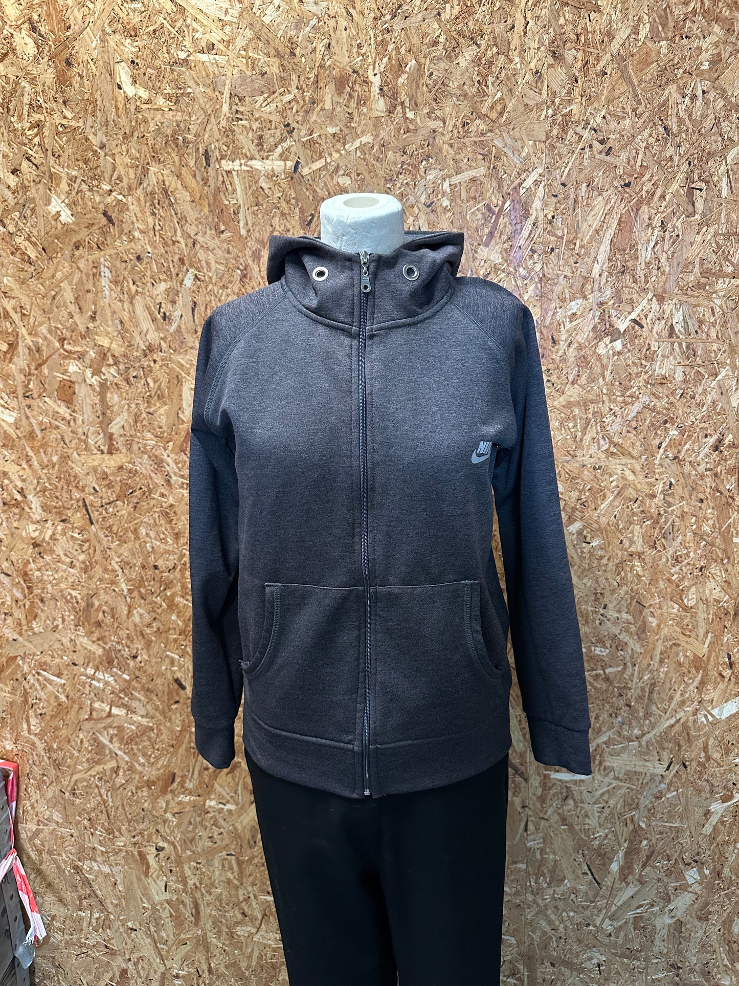 Zip up hoodie str. L