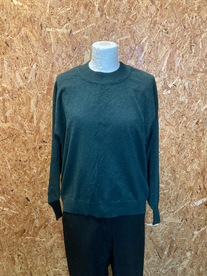 Grøn sweater str. M.