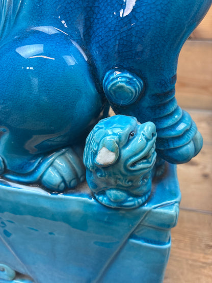 To kinesiske figurer
