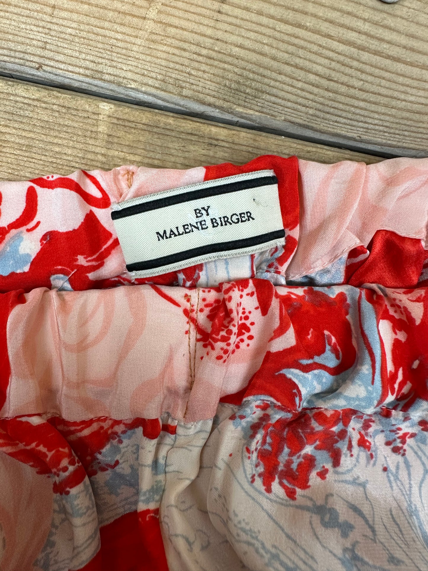 Bukser str. ukendt men svarende til S