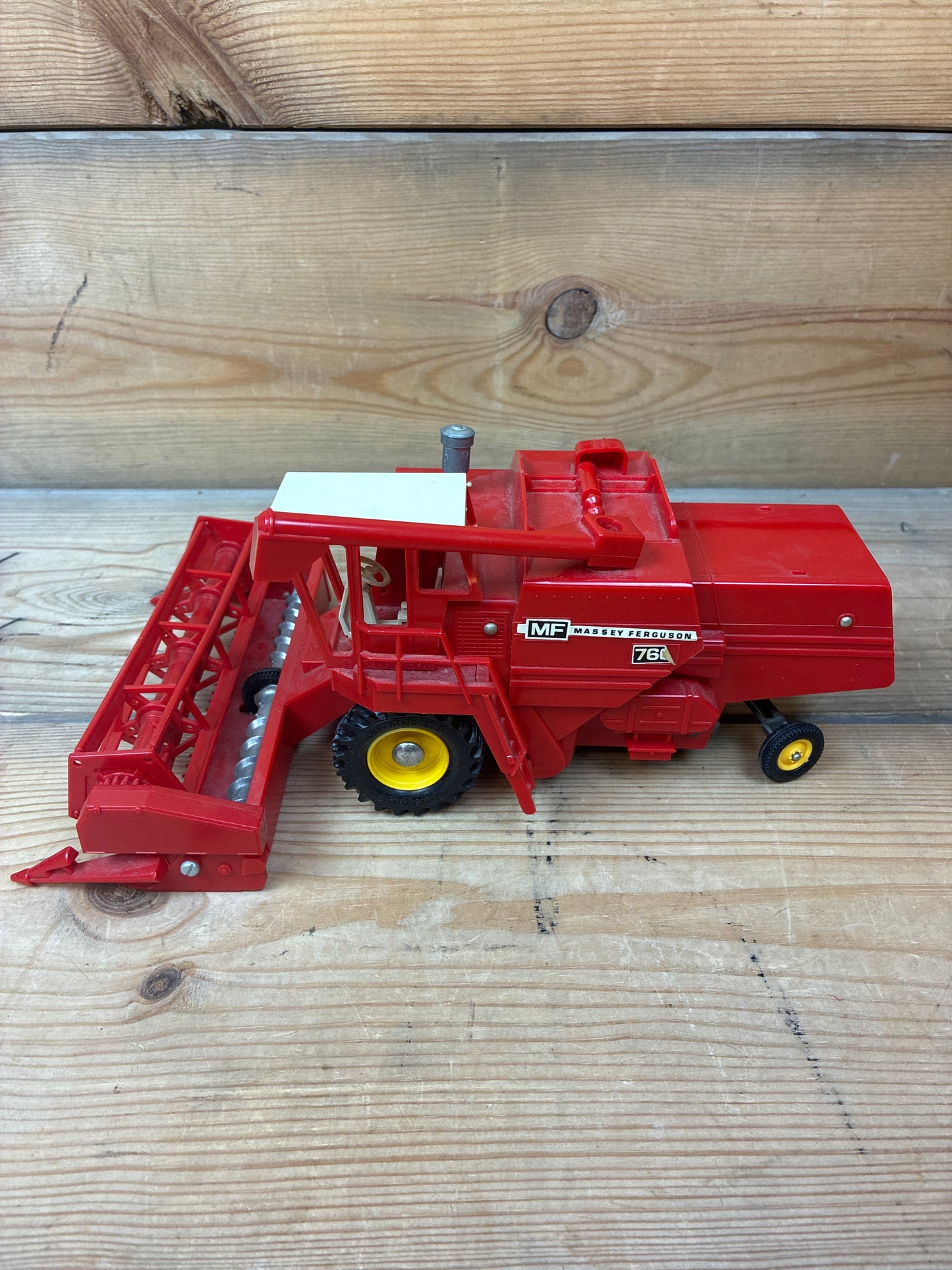 Massey Ferguson 760 mejetærsker