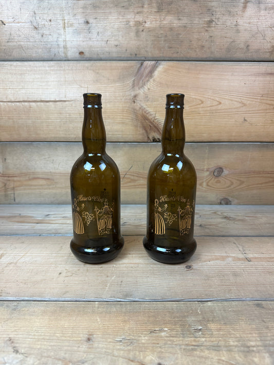 2 stk. Holmegaard flasker "Husets vin "Glas