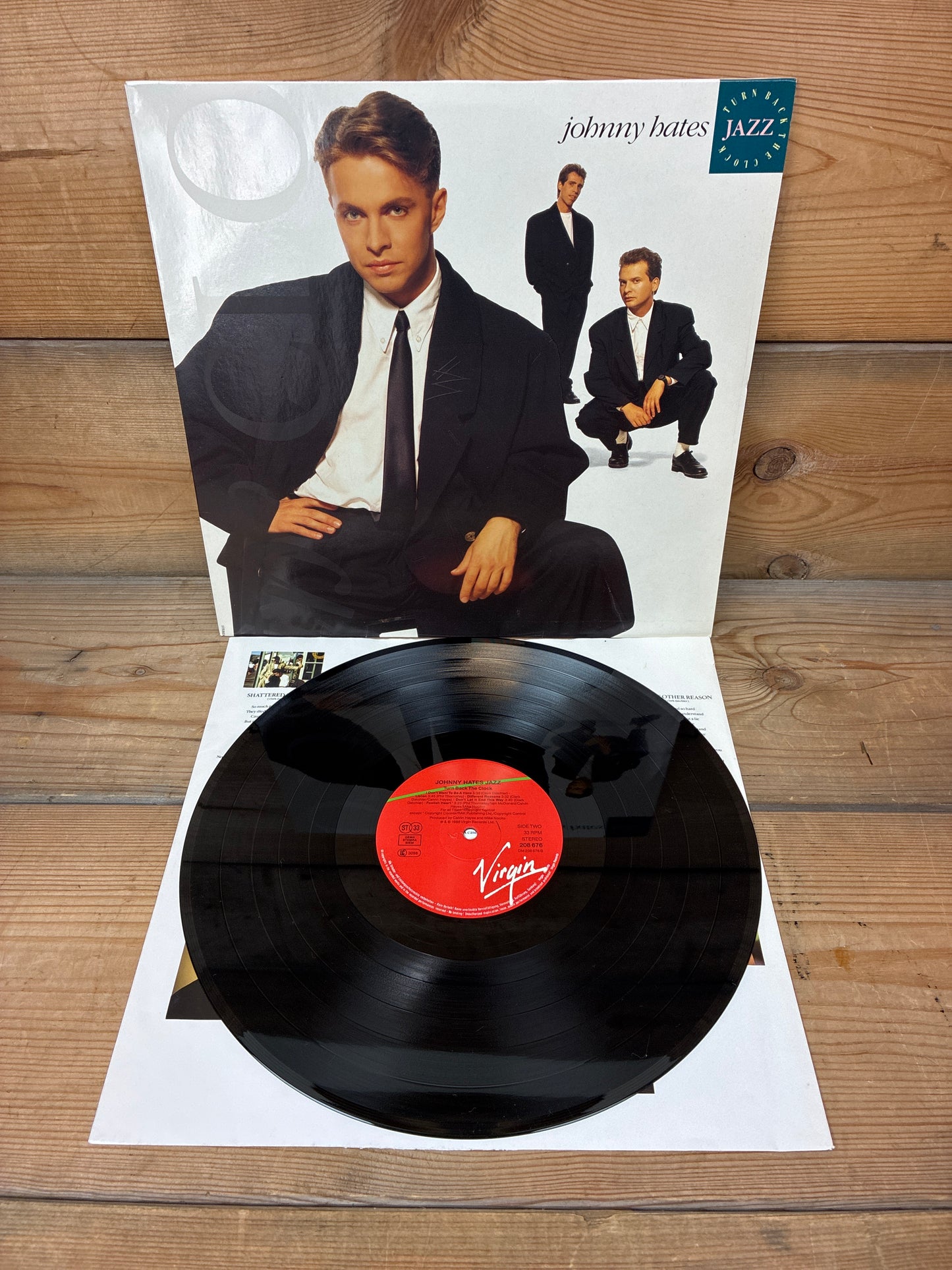 Lp - Johnny Hates