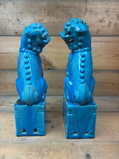 To kinesiske figurer