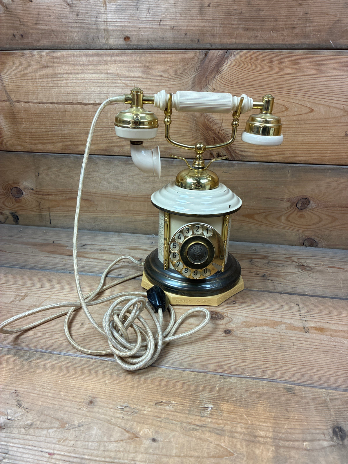 Telefon
