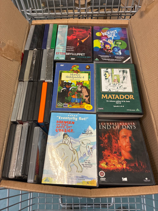 Flyttekasse med DVD’er 2