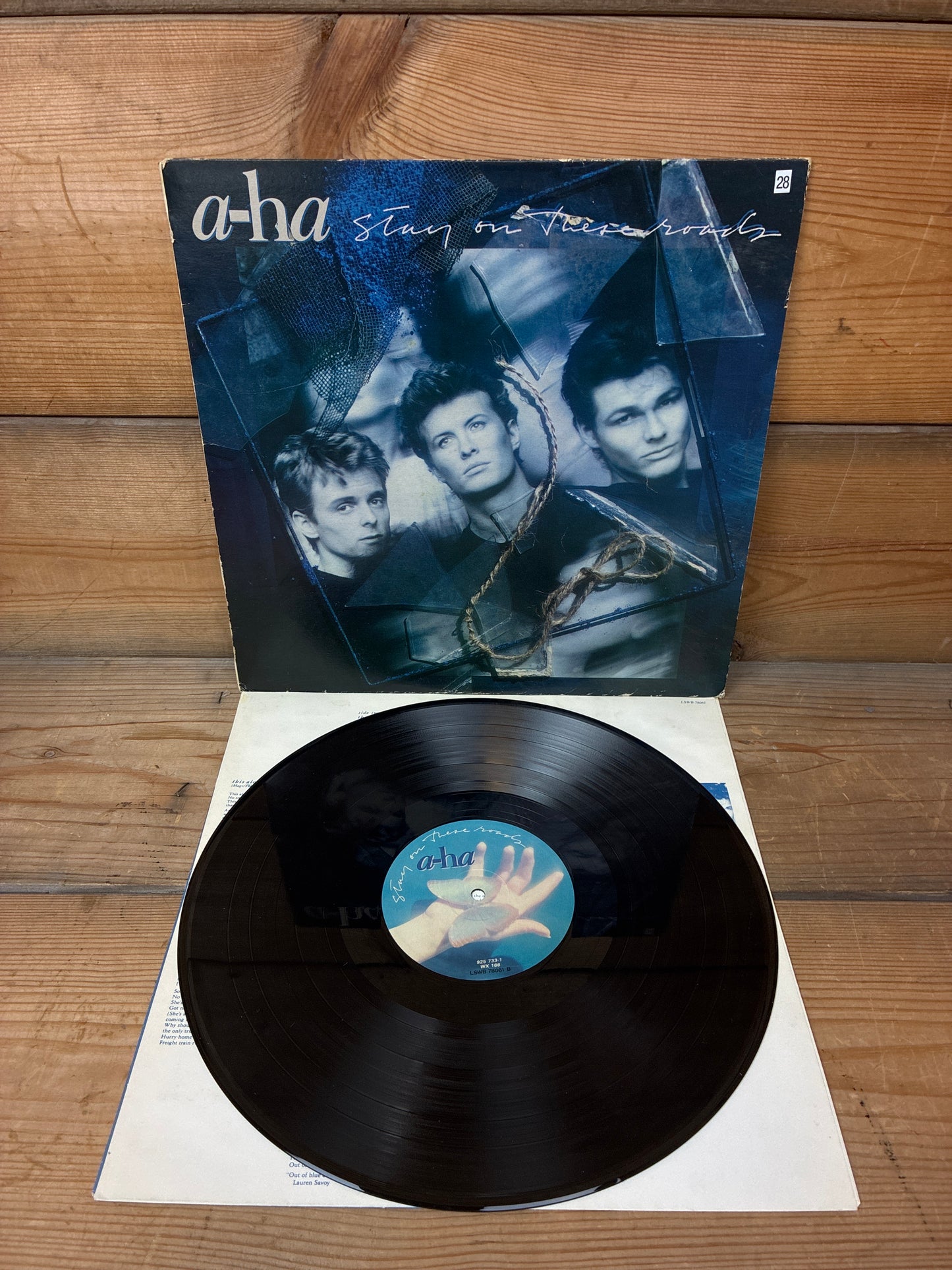 Lp - A-ha