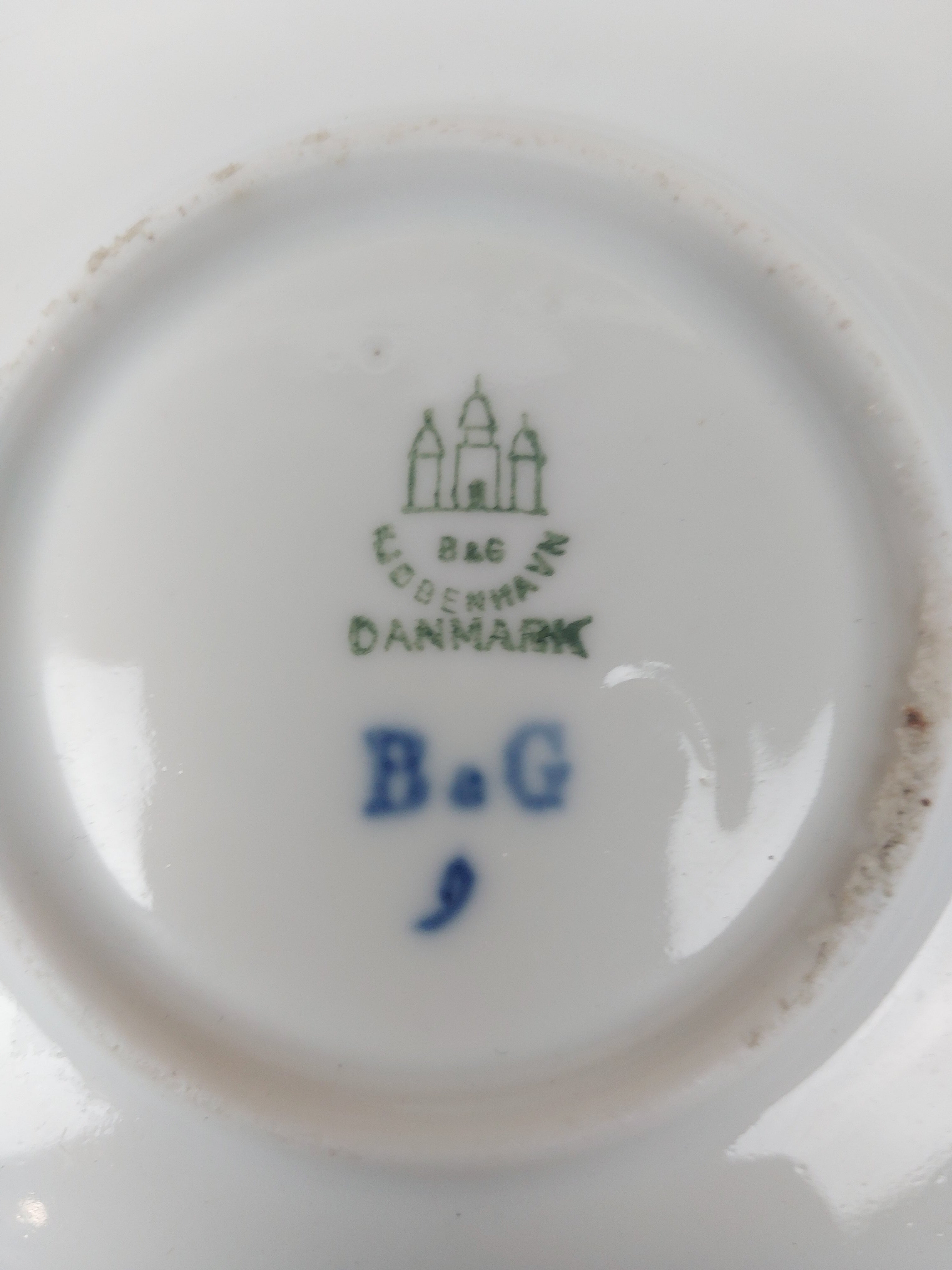 B & G - 9