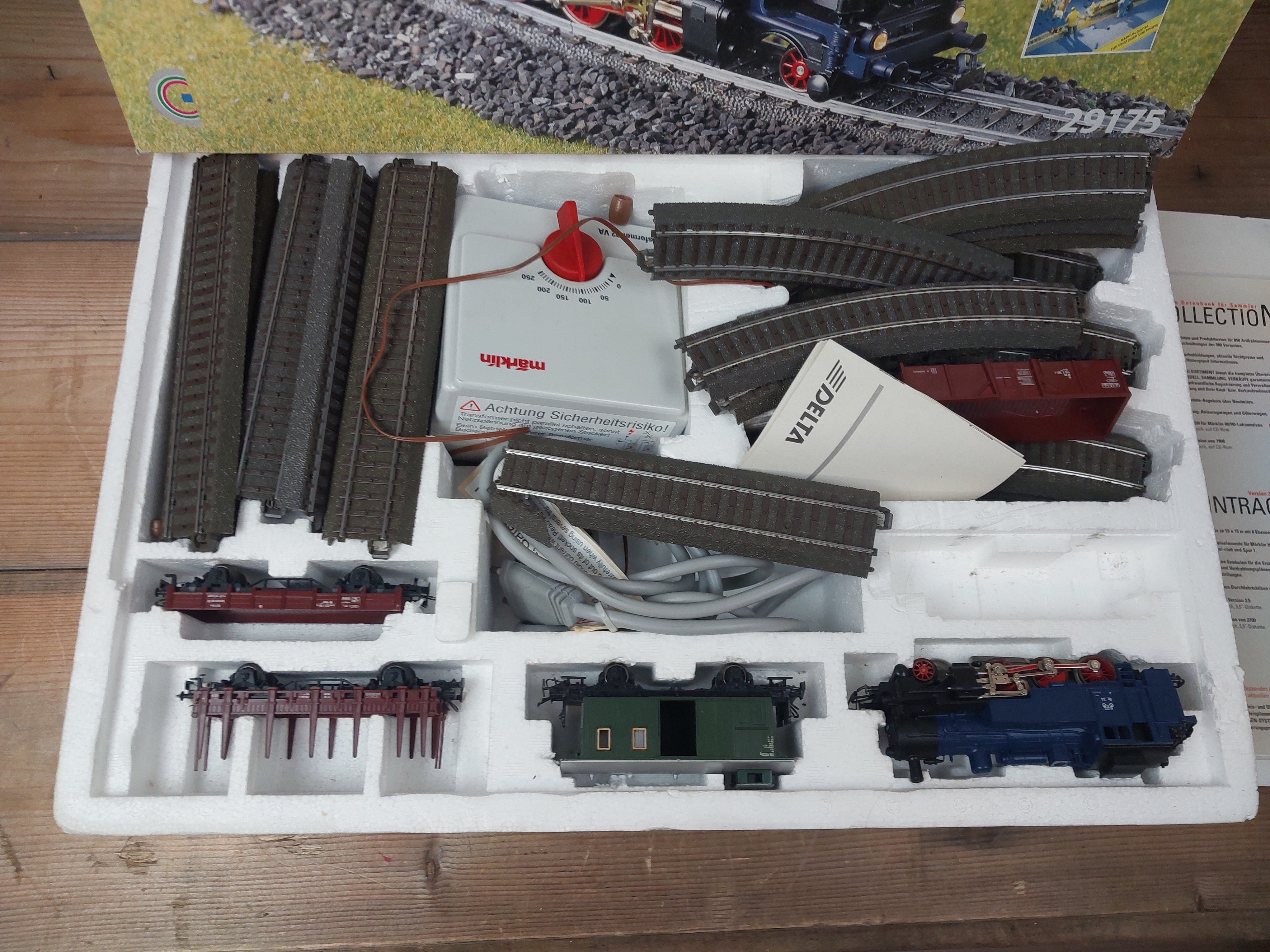 Kasse med Märklin