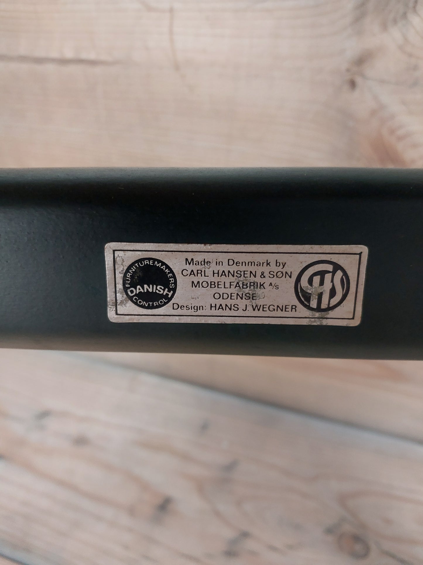 Y stol Wegner CH24. OBS! Denne vare sendes ikke via GLS.