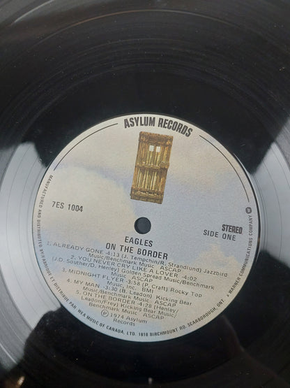 Lp - Eagle on the border