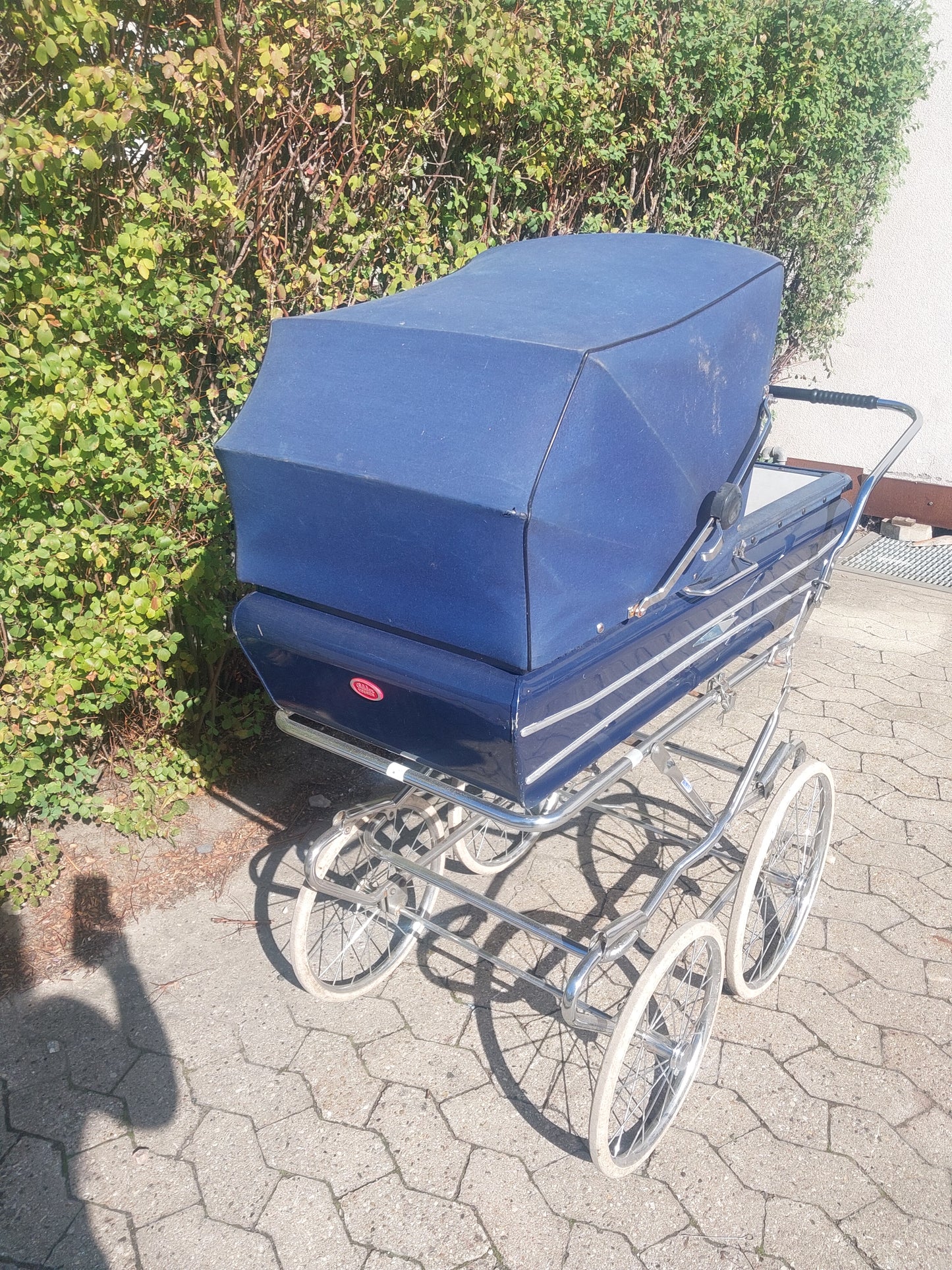 Odder retro barnevogn. OBS! Denne vare sendes ikke via GLS.