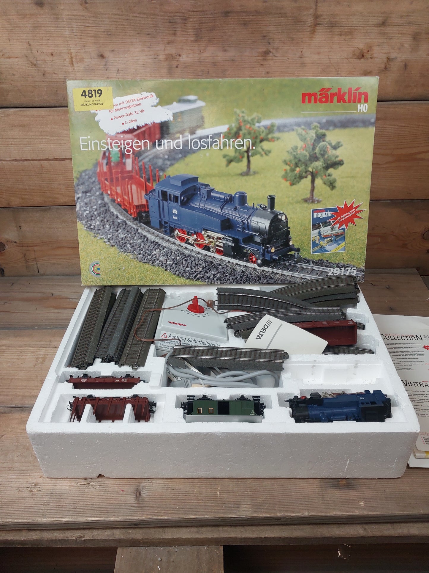 Kasse med Märklin
