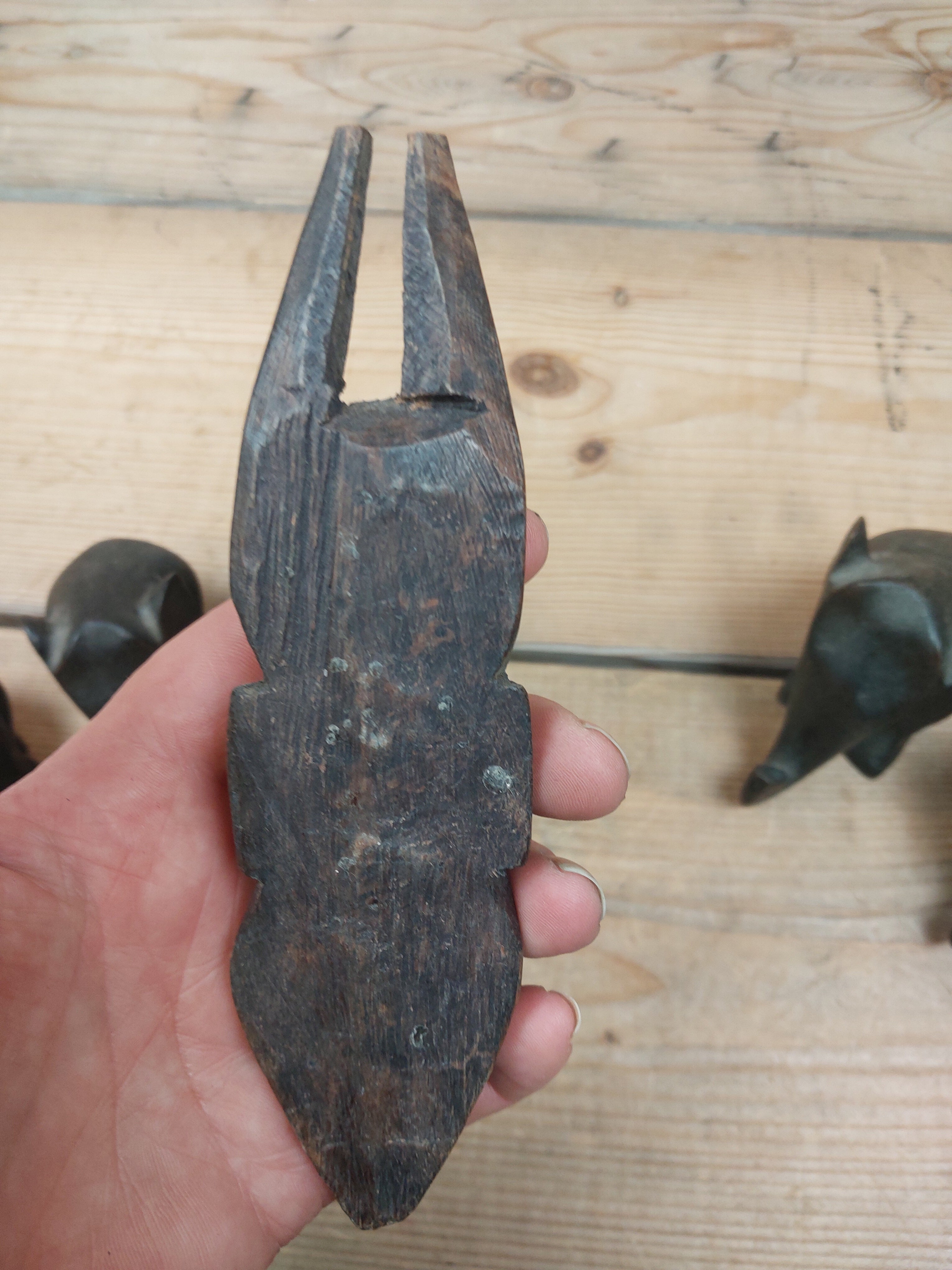 Elefanter og maske