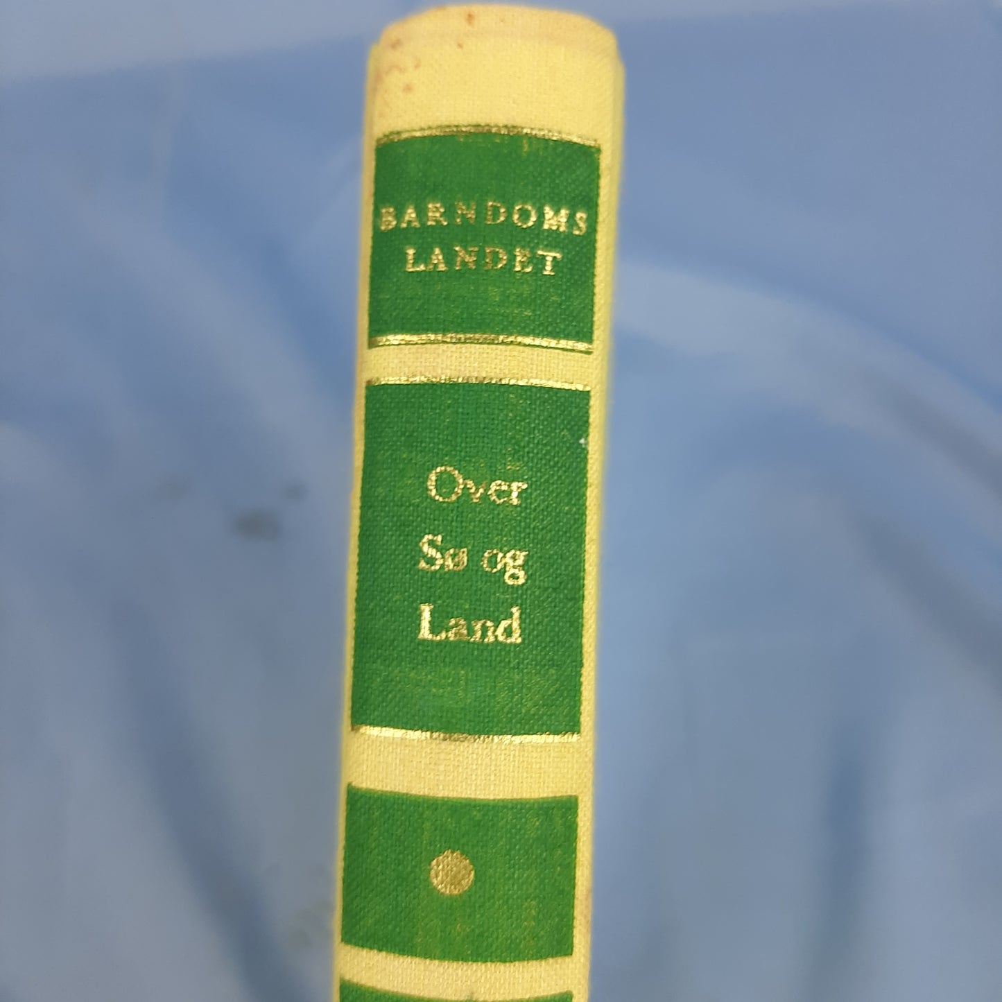 Bog - Over Sø og Land